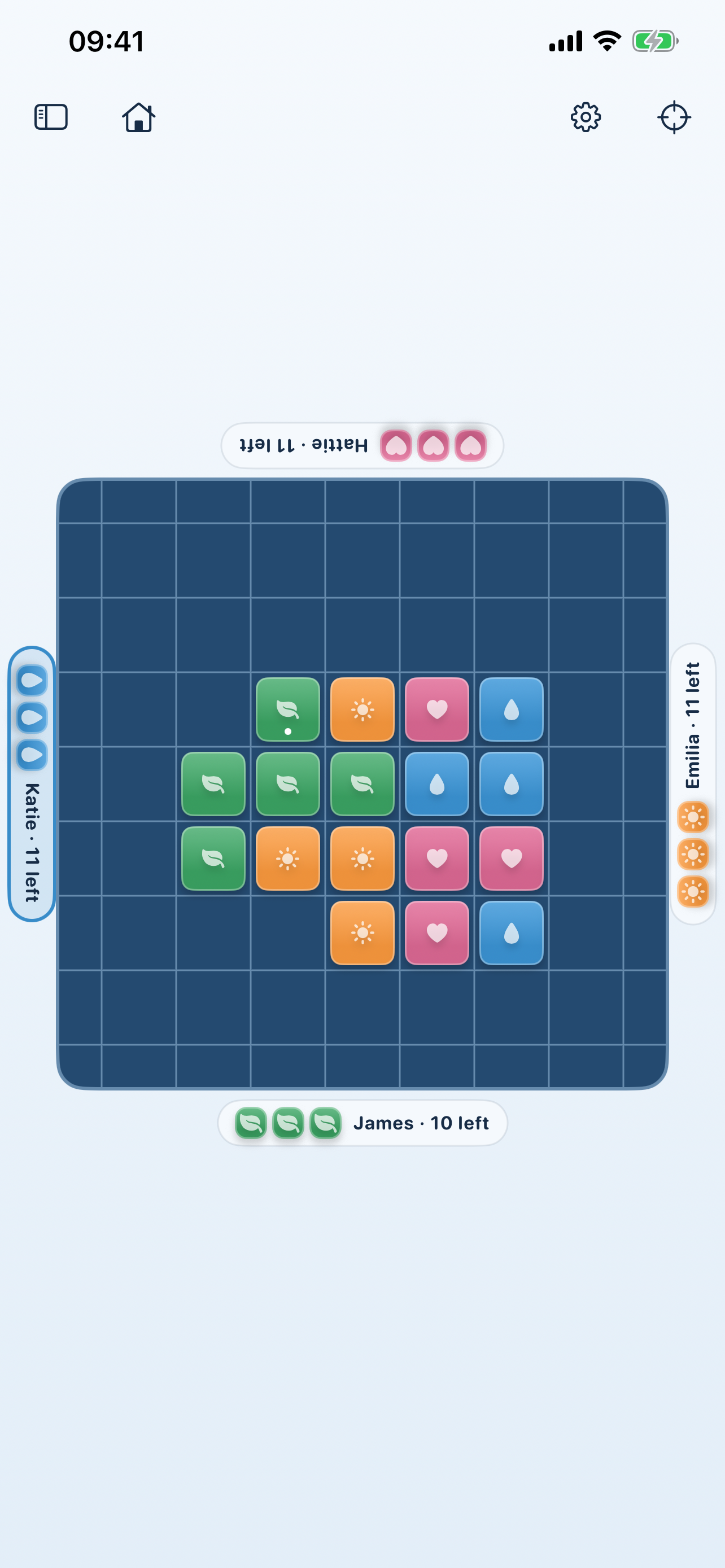Linkoku gameplay with patterned tiles